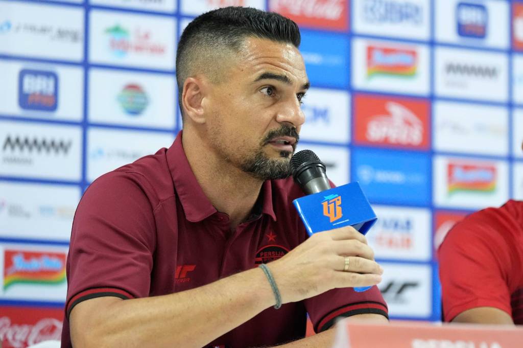 Skuad Persija Pincang Vs Persik, Carlos Pena Bilang Begini