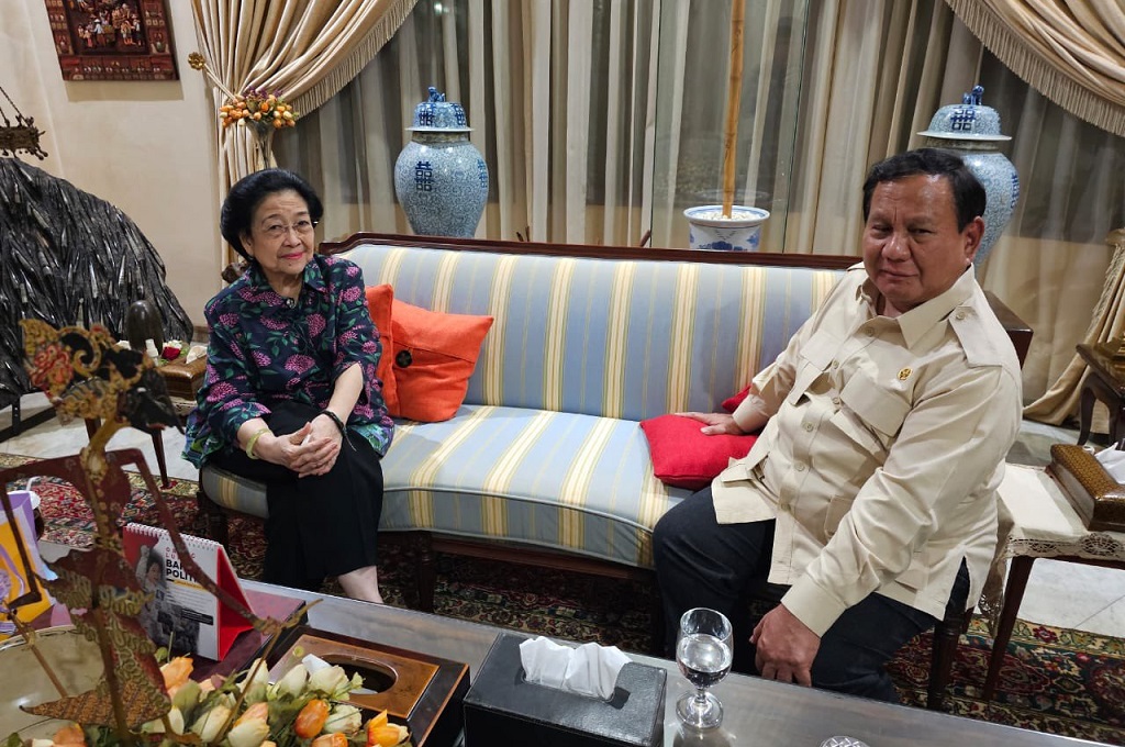 Potret Prabowo dan Megawati Bertemu di Teuku Umar, Duduk Sebangku