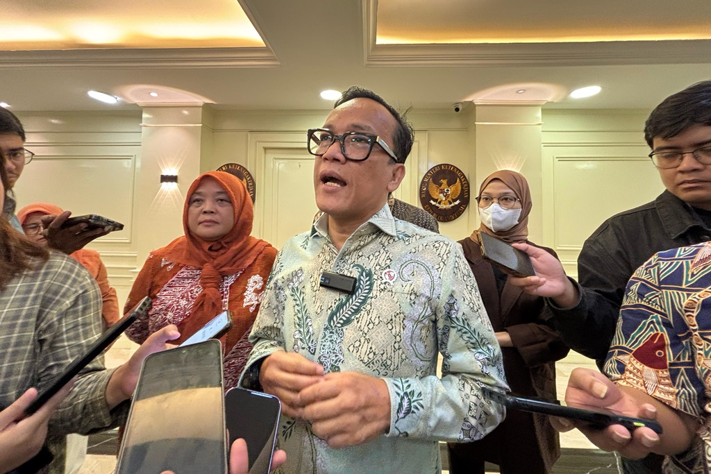 Wamenaker Kumpulkan Aplikator Ojol hingga Kurir, Evaluasi BHR Rp50.000