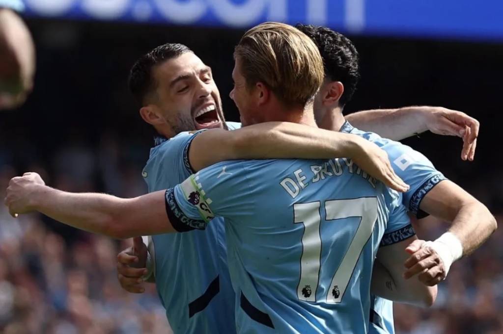 Hasil Liga Inggris: Sempat Tertinggal 2 Gol, Man City Hajar Crystal Palace 5-2