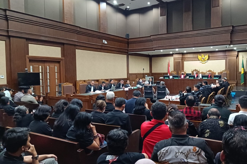 Iwakum Sesalkan Sidang Hasto Dilarang Disiarkan Live, Singgung Keterbukaan Informasi