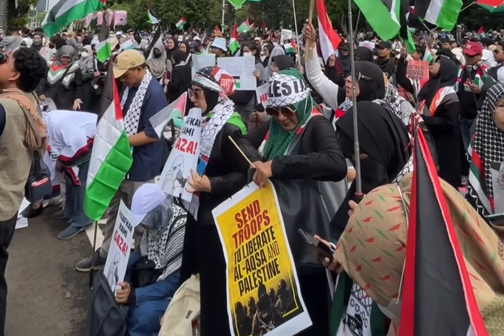 Aksi Bela Palestina di Kantor Kedubes AS, Massa Tuntut Penjajahan Israel Dihentikan