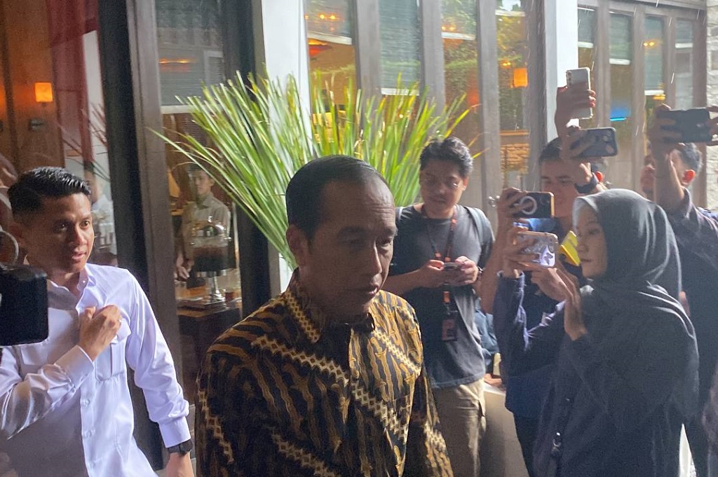 Sejumlah Mantan Menteri Temui Jokowi, Ini Kata Wishnutama dan Teten Masduki