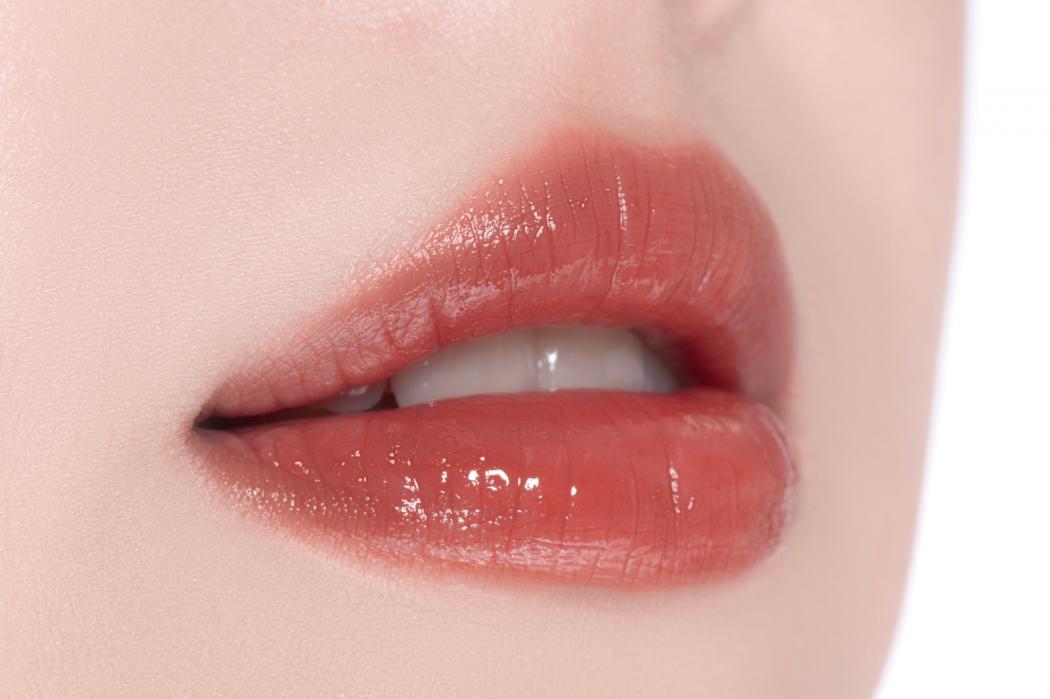 Tips Bibir Tetap Lembap dan Sehat Selama Beraktivitas