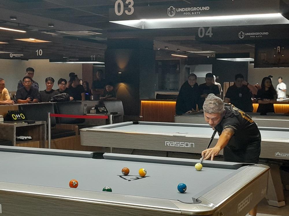 Gading Marten dan Wijaya Saputra Adu Skill Vs Juara Dunia Biliar Fedor Gorst