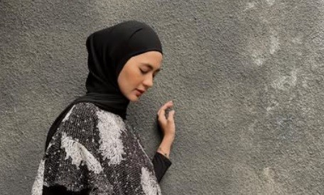 Paula Verhoeven Minta Maaf Berduaan di Kamar dengan Pria Lain, Baru Tahu Dilarang Agama