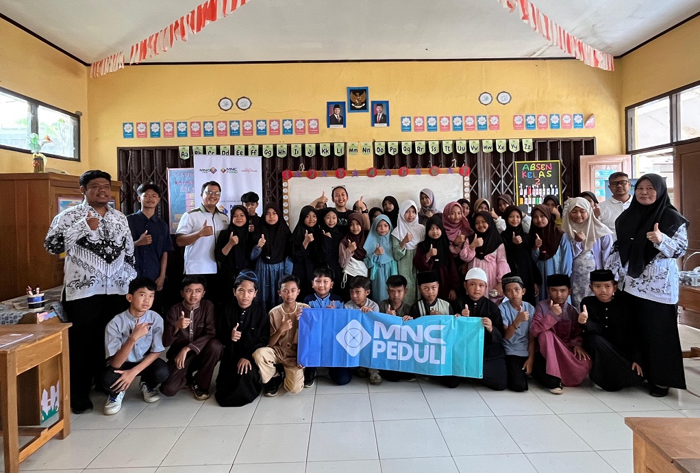Kepala SDN Babakan Kencana Apresiasi Program Green School MNC Peduli dan MNC Land