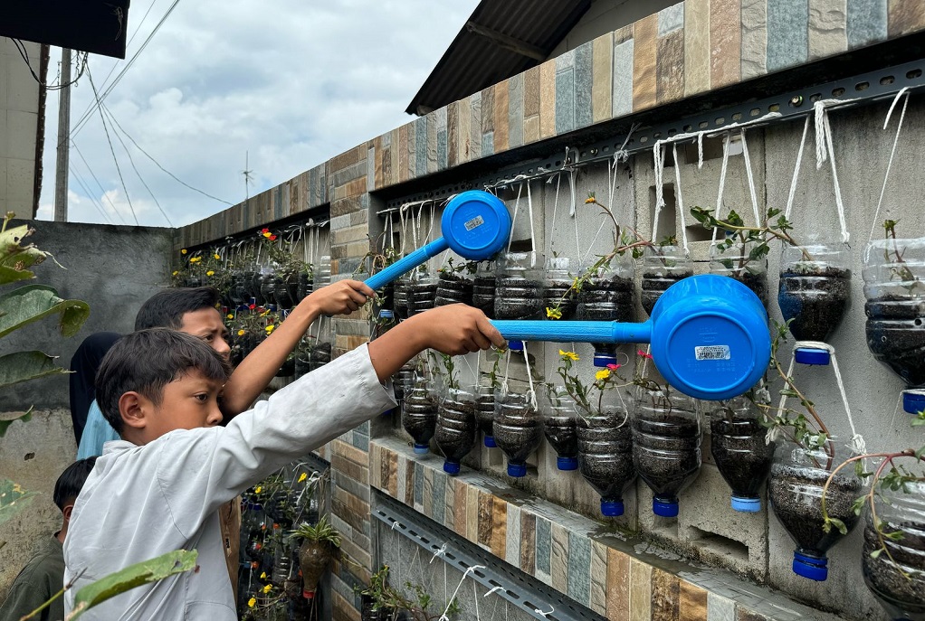 MNC Peduli dan MNC Land Inisiasi Green School di SDN Babakan Kencana Sukabumi