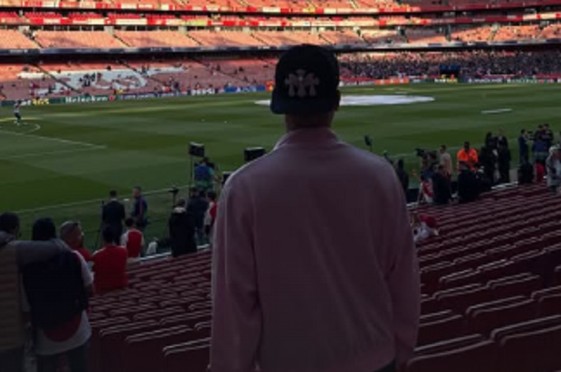 Justin Hubner Noton Arsenal Vs PSG di Emirates Stadium, Dukung Siapa?