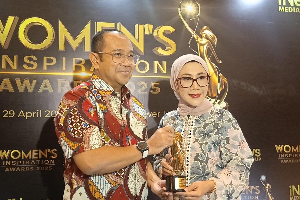 Ketua Daya Wanita PAM Jaya Lya Arief Nasrudin Raih Penghargaan Women's Inspiration Awards 2025