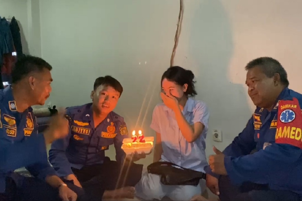Diputusin Pacar saat Ultah, Gadis Muda di Bogor Datangi Damkar