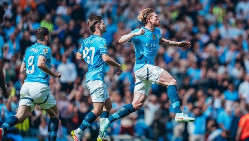 Bungkam Wolves, Man City Tembus 3 Besar Klasemen Liga Inggris