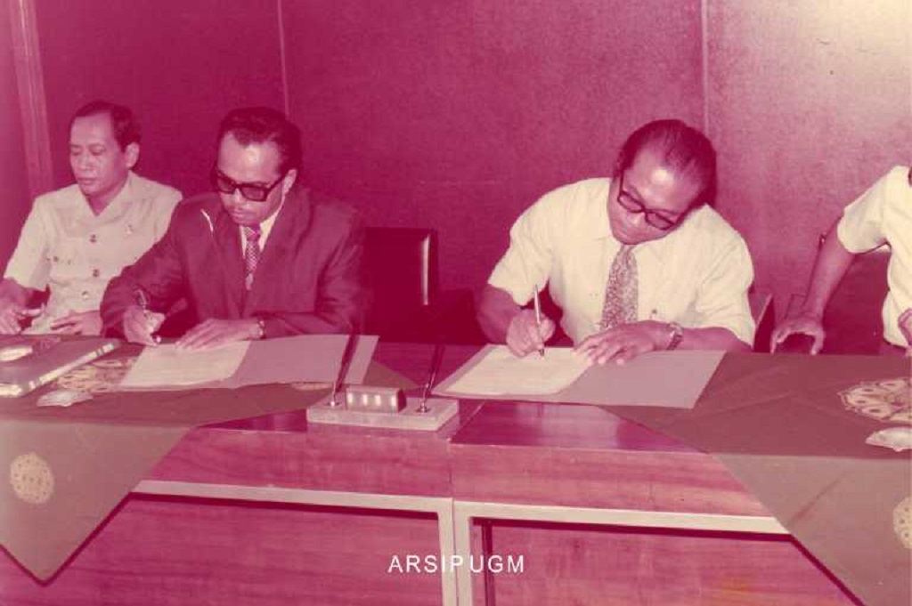 Profil Prof Sukadji Ranuwihardjo, Rektor UGM saat Jokowi Masuk Kuliah