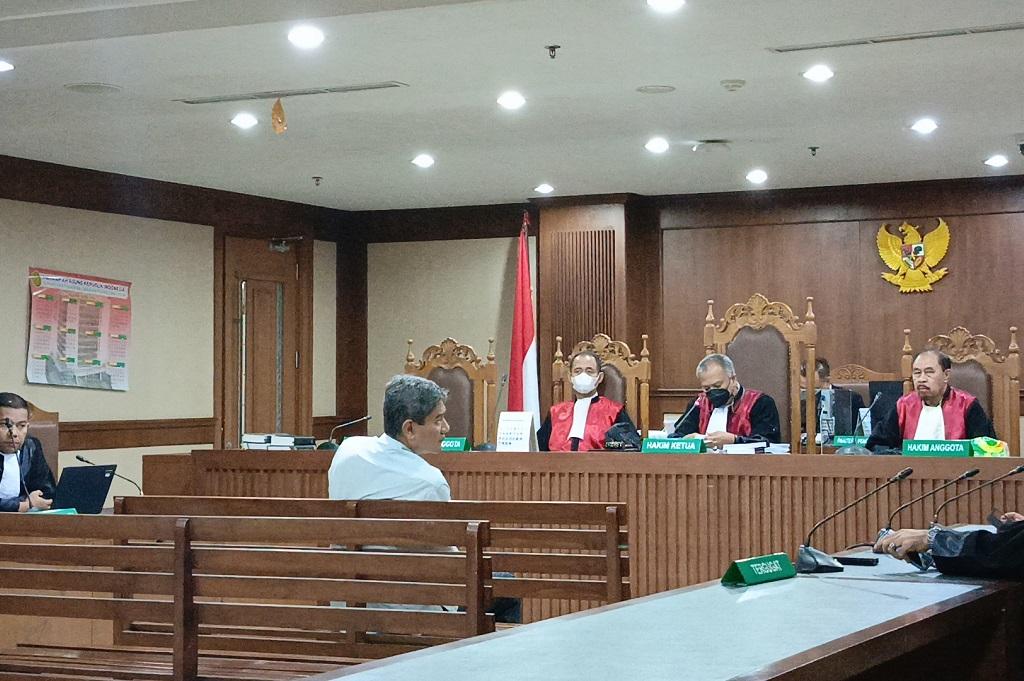 Hakim Vonis Eks Direktur Operasional PT Timah Alwin Albar 10 Tahun Penjara