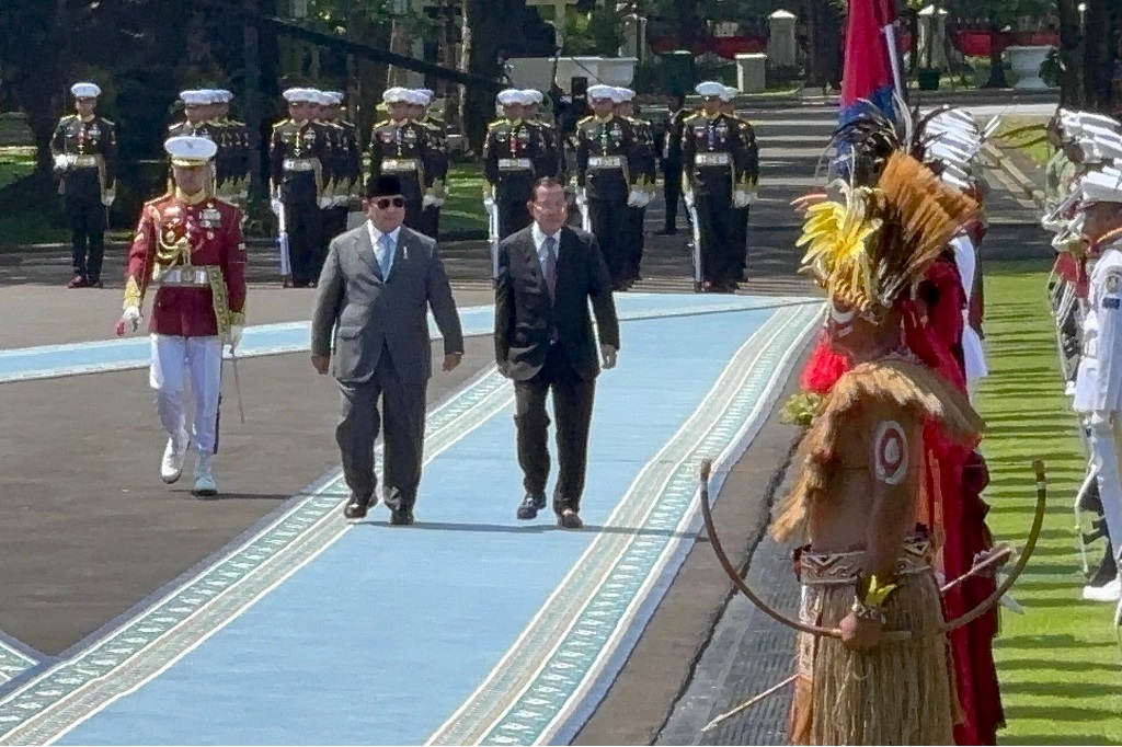 Prabowo Sambut Kunjungan Presiden Senat Kamboja di Istana Merdeka