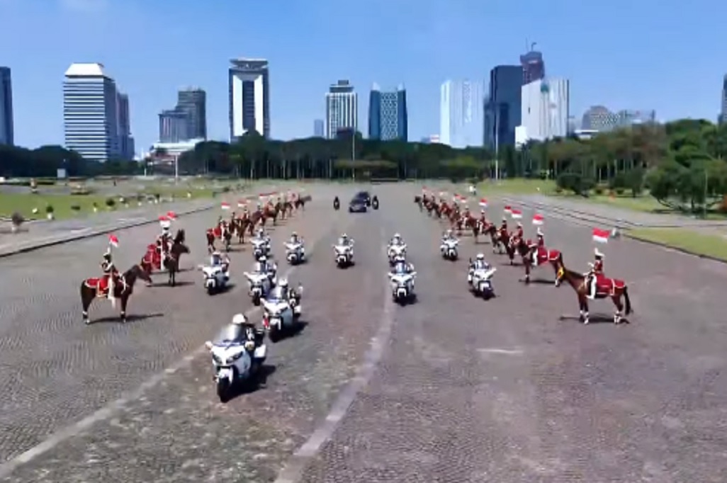 Bertemu Prabowo, Presiden Senat Kamboja Dikawal 70 Pasukan Berkuda ke Istana