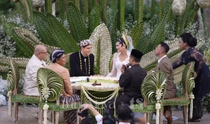 Maxime Bouttier Berikan Mas Kawin Logam Mulia 7,5 Gram dan Uang 2025 Dolar AS