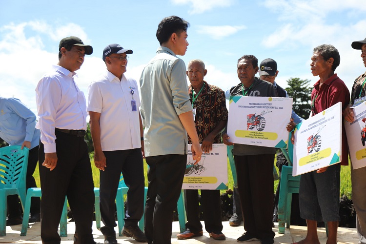 Puji Mentan Amran, Wapres Gibran: Menteri Pertanian Selalu Turun ke Sawah