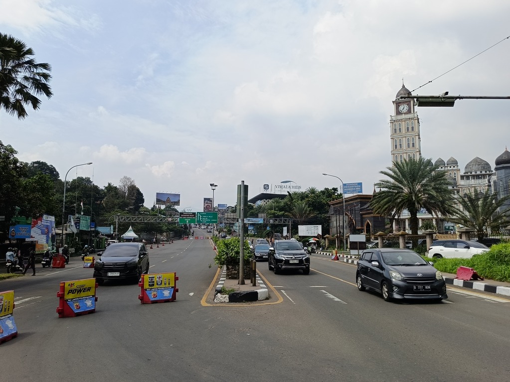Cuti Bersama Waisak, Jalur Puncak Bogor One Way arah Jakarta Siang Ini
