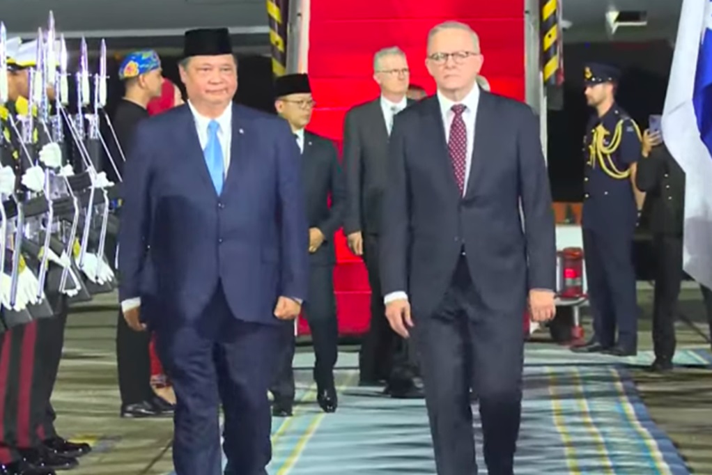 Bertemu Prabowo Besok, PM Australia Anthony Albanese Tiba di Indonesia
