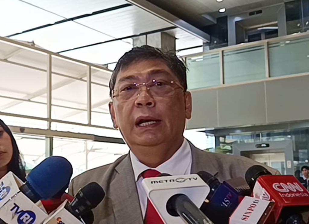 Utut Sebut Kader PDIP Dukung Megawati Kembali jadi Ketum: Kepingin Ibu Lagi