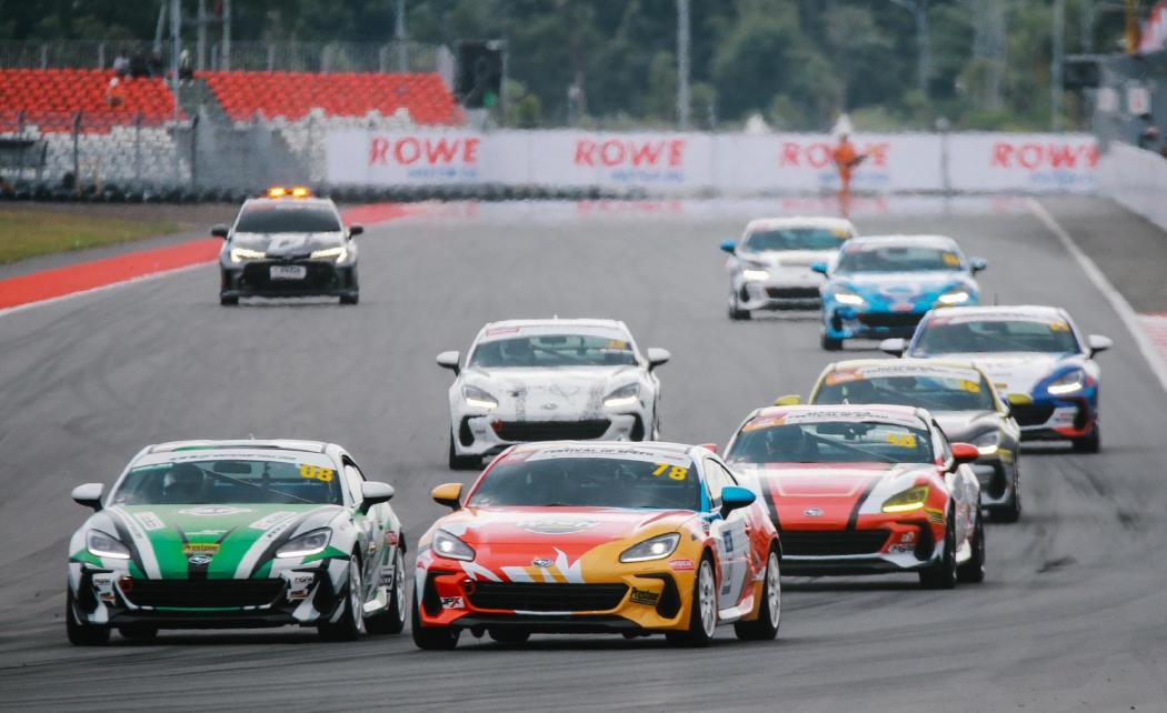 Subaru BRZ Super Series 2025 Digelar di Sirkuit Mandalika, Pembalap Berjibaku di Jalan Basah dan Kering