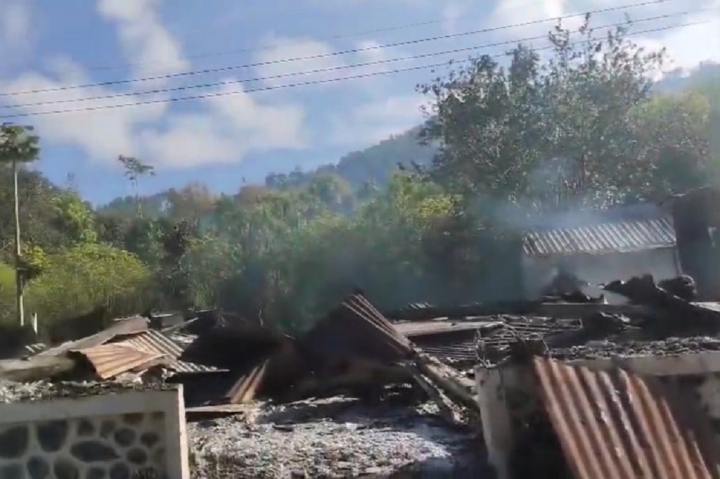 Kawasan Ijen Mencekam, Warga Sandera 3 Anggota TNI dan Bakar 2 Rumah Pegawai PTPN