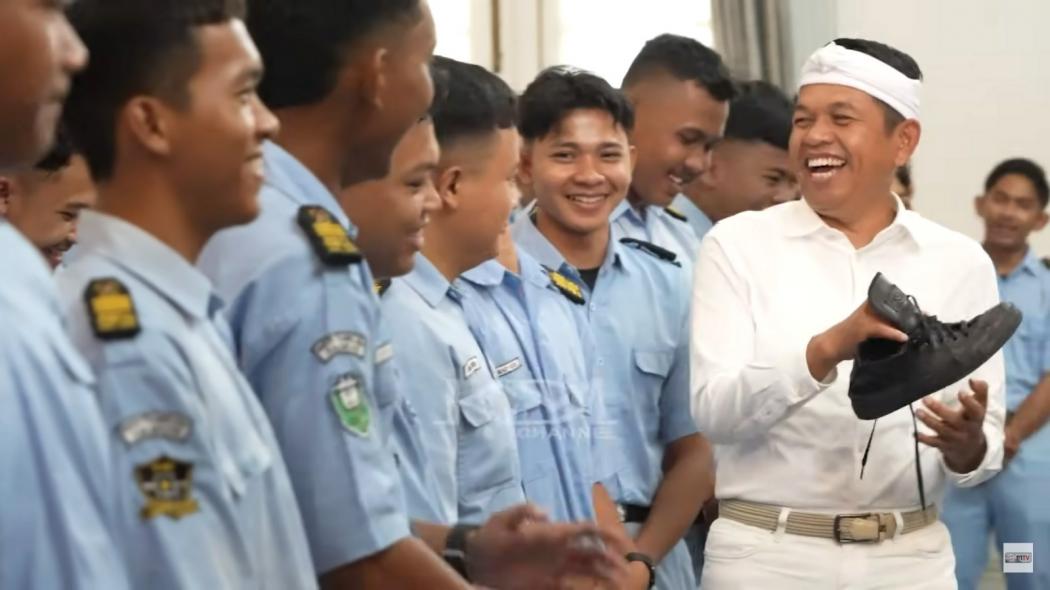 Viral Dedi Mulyadi Sebut Pria Tampan akan Kalah dengan yang Mapan, Netizen Gaduh! 