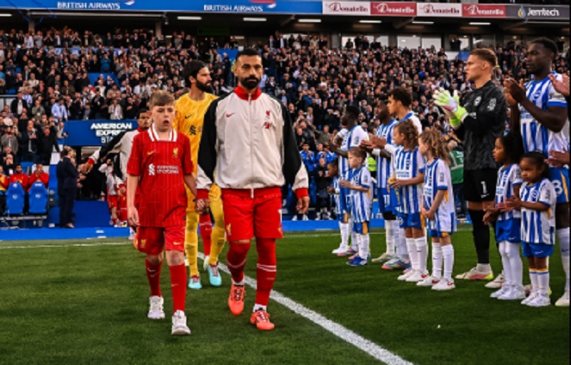 Kegiatan Liverpool usai Juara Liga Inggris: Bagi-Bagi Poin untuk Tim Lain