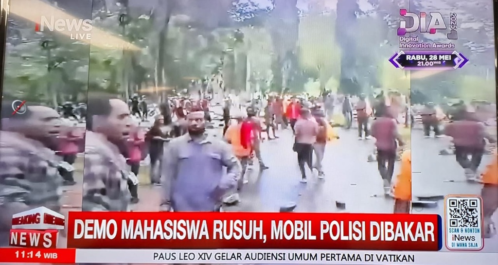Mahasiswa Universitas Cenderawasih Rusuh Tolak UKT