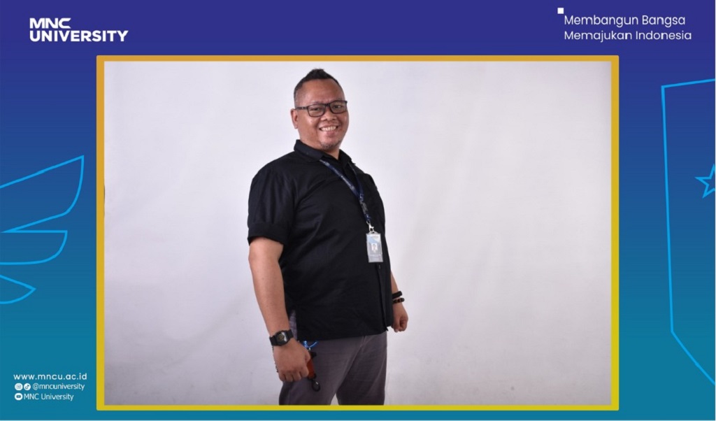 Dosen DKV MNC University Jadi Juri Lomba Komik Digital Siswa SMA/SMK di Jakarta Selatan