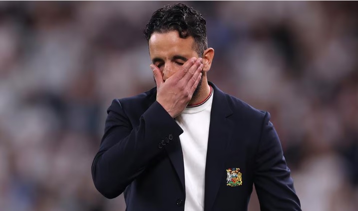 Ruang Ganti MU Panas usai Dipermalukan Tim Divisi 4! Amorim Cekcok dengan Pemain?