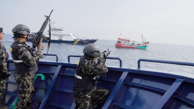 2 Kapal Berbendera Vietnam Ditangkap di Laut Natuna Utara 