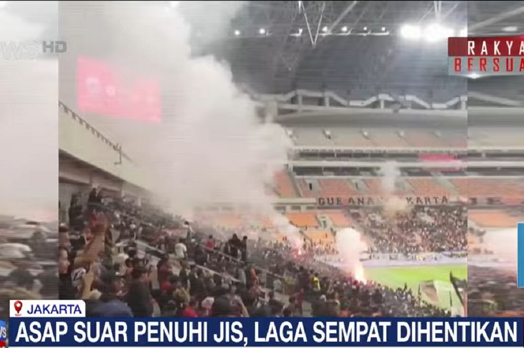 Laga Persija vs Malut United Diwarnai Pelemparan Flare, 36 Orang Ditangkap
