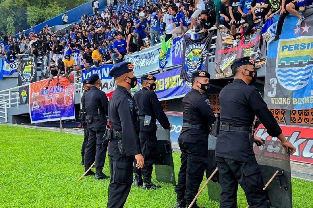 Laga Persib vs Persis Solo Dikawal Ketat 3.000 Petugas, Antisipasi Euforia Bobotoh