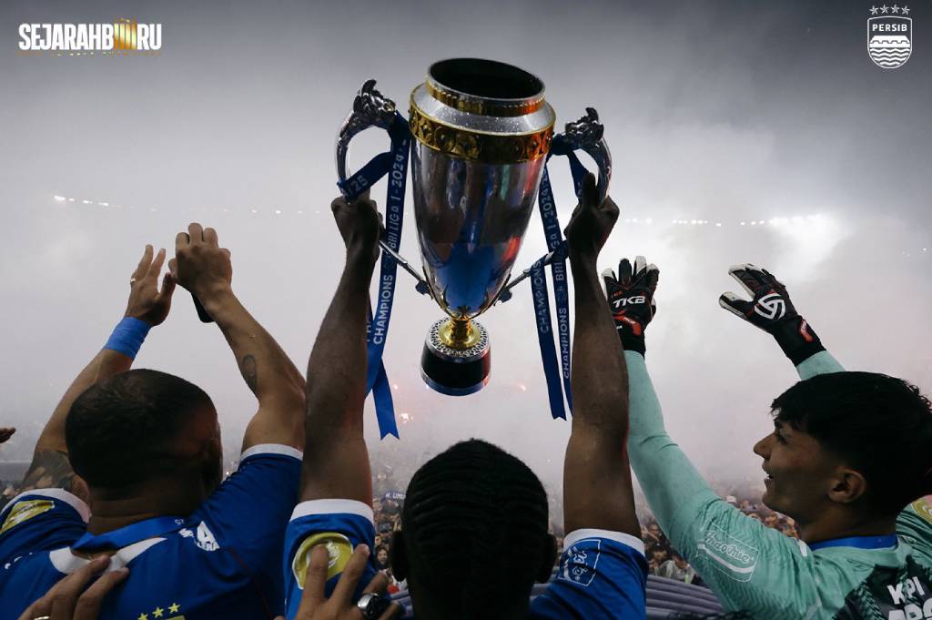 Persib Bandung Rombak Total Skuad usai Juara Liga 1 2024-2025