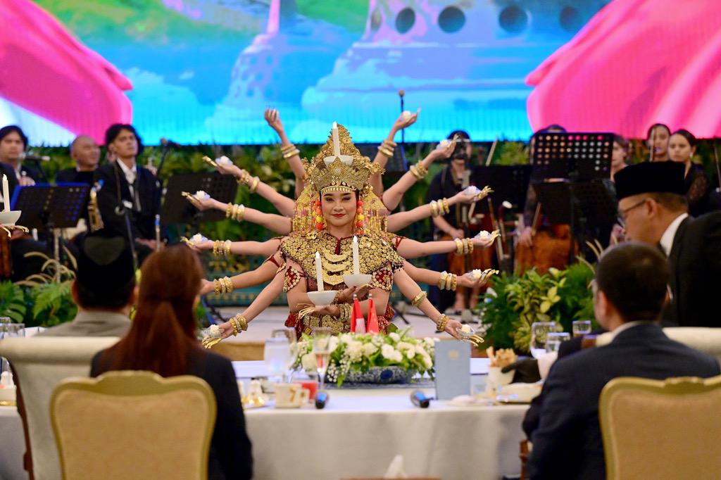 Sop Buntut-Wingko Babat jadi Hidangan Makan Siang Prabowo dan PM China