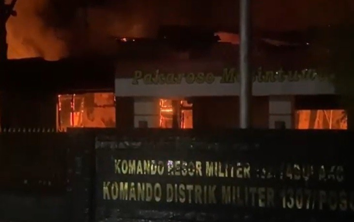 Begini Kondisi Markas Kodim Poso yang Terbakar, Pemadaman Masih Berlangsung