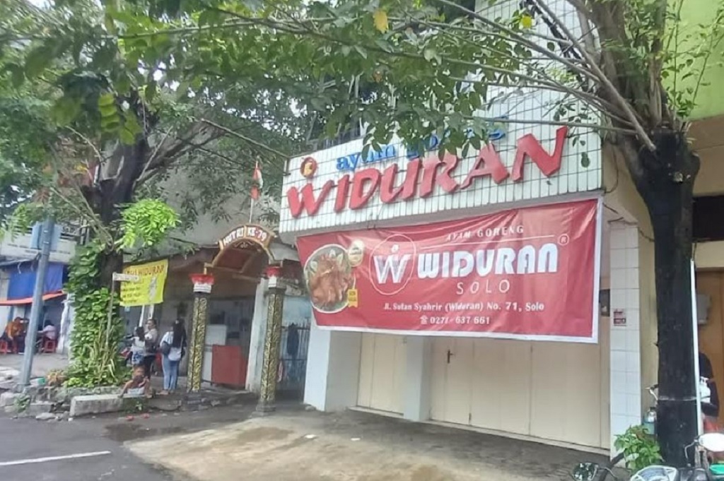 DPR Soroti Ayam Goreng Widuran Tak Cantumkan Logo Nonhalal: Bohongi Konsumen!