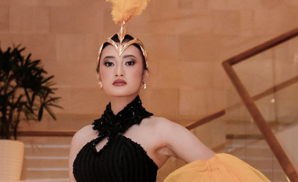 Gunakan Dress Rancangan Liliana Tanoesoedibjo, Monica Kezia Tampil Memesona di World Designer Award Photo Shoot
