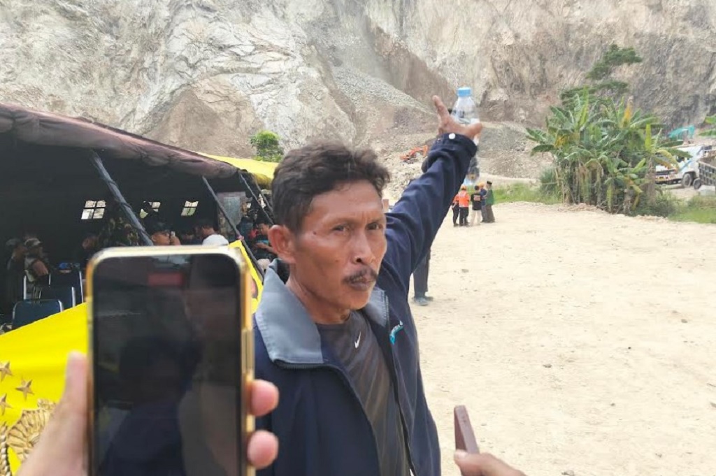 Ngeri! Sopir Truk Cerita 30 Menit Tertimbun Longsor Gunung Kuda, Semua Tertutup Batu