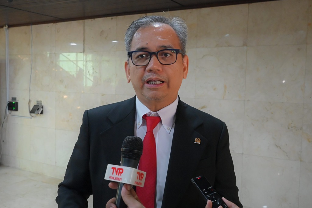 Profil Sihar Sitorus, Anggota DPR dari Fraksi PDIP Pemilik Klub Liga Belgia