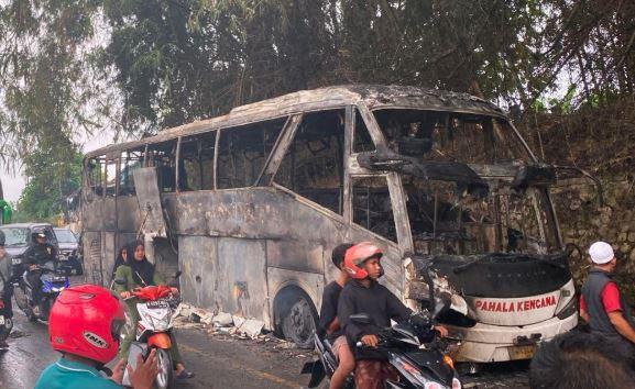 Bus Pahala Kencana Terbakar di Bangkalan, Begini Kondisi 3 Penumpang