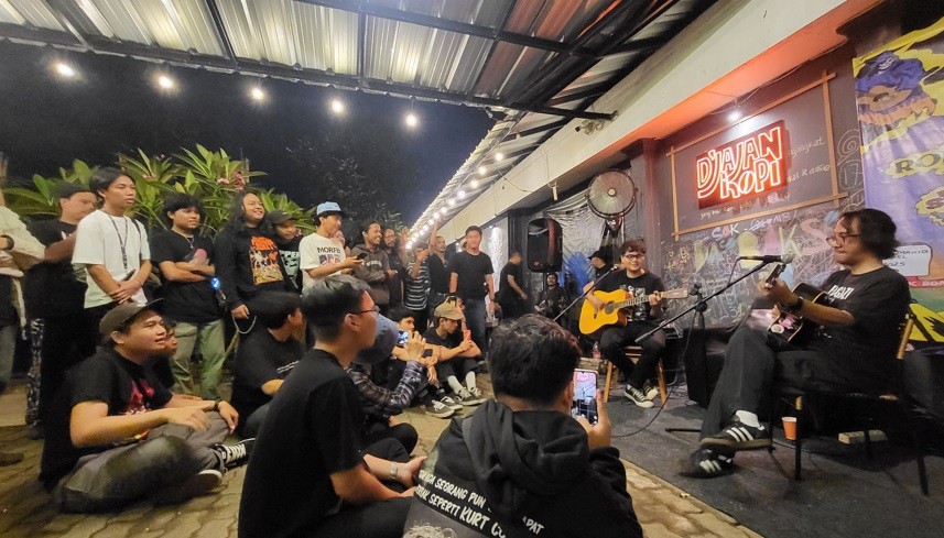 Fenomena Ruang Ngopi di Pamulang, dari Tempat Nongkrong Jadi Panggung Ekspresi Komunitas