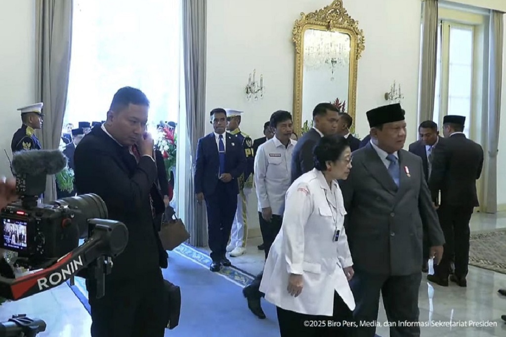 Momen Prabowo dan Megawati Ngobrol Berdua usai Upacara Hari Lahir Pancasila