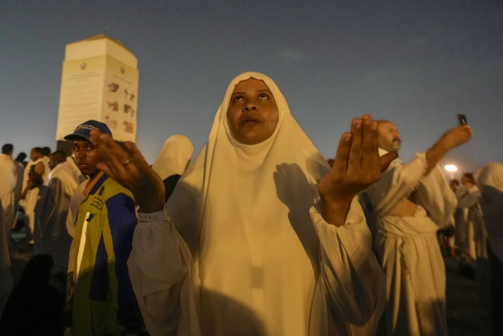 Demi Keselamatan Jemaah Haji Diminta Wukuf di Tenda: Panas Arafah Tembus 47 Derajat Celsius