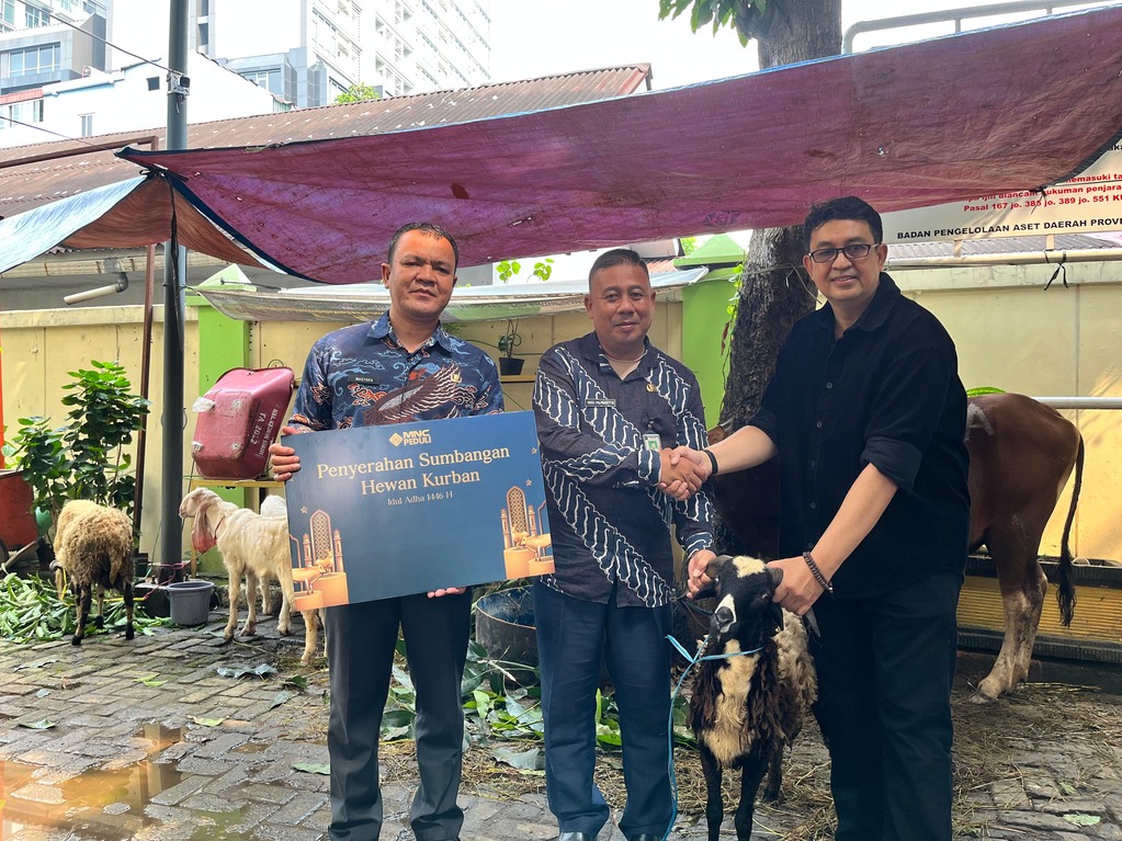 MNC Peduli Salurkan Hewan Kurban untuk Warga Kelurahan Kebon Sirih
