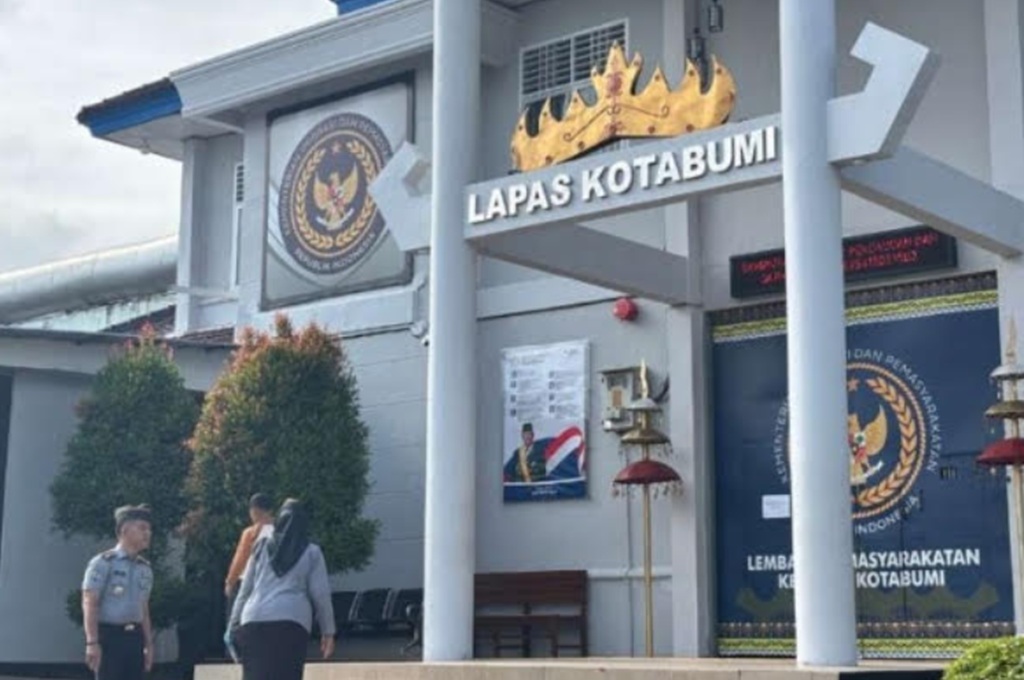 Viral Foto Napi Diduga Isap Sabu dalam Sel, Kalapas Kotabumi Bilang Begini