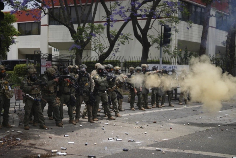 Buntut Rusuh Los Angeles, Gedung Putih Ancam Tangkap Gubernur California