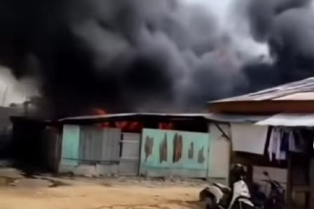 Kebakaran di Rawa Buaya Jakbar, 16 Mobil Damkar Dikerahkan